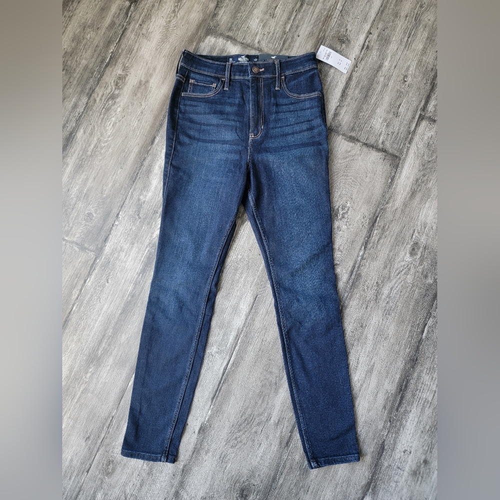 Hollister, Size 5 (short), Blue